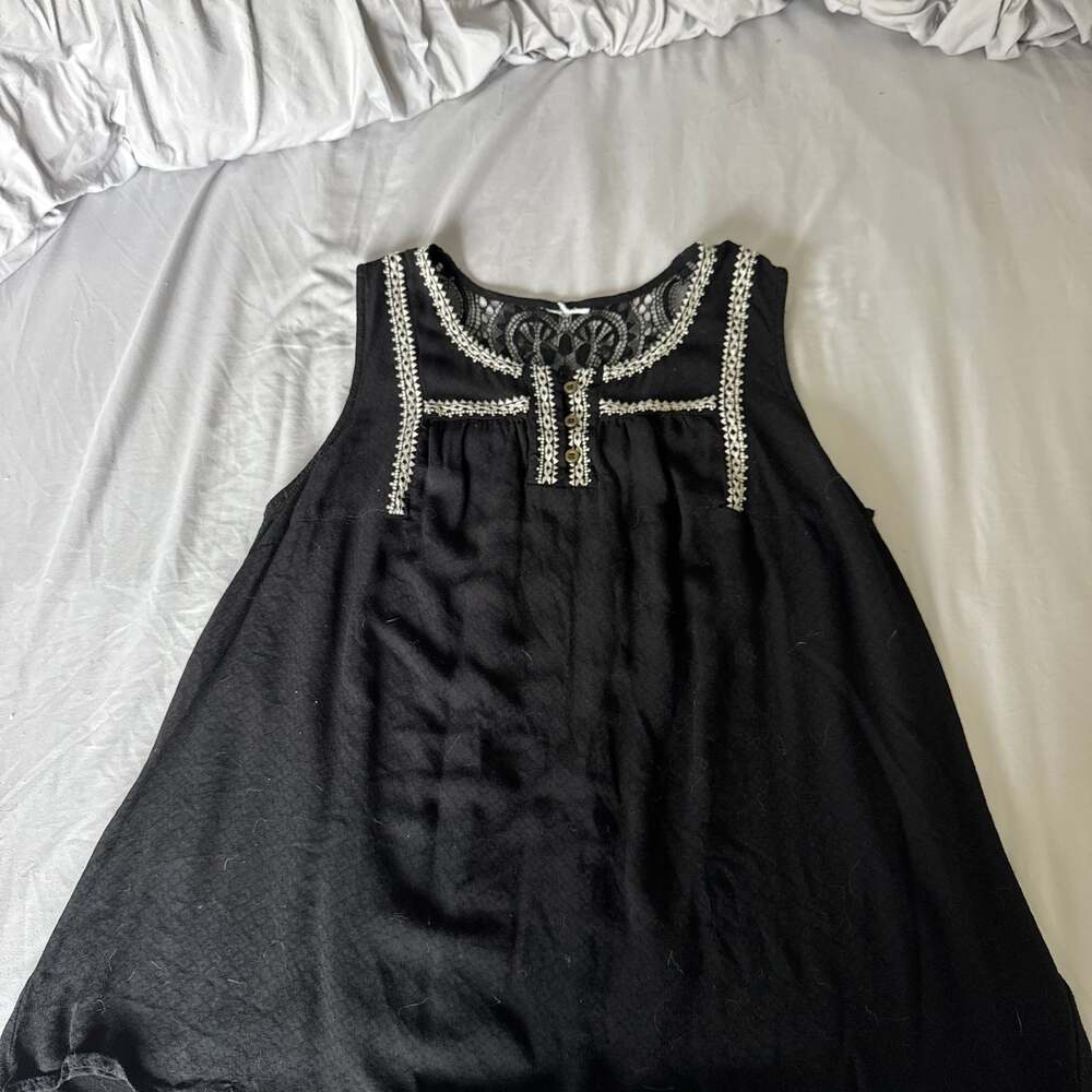 KNOX ROSE Embroidered Boho Tassel Tie Tunic